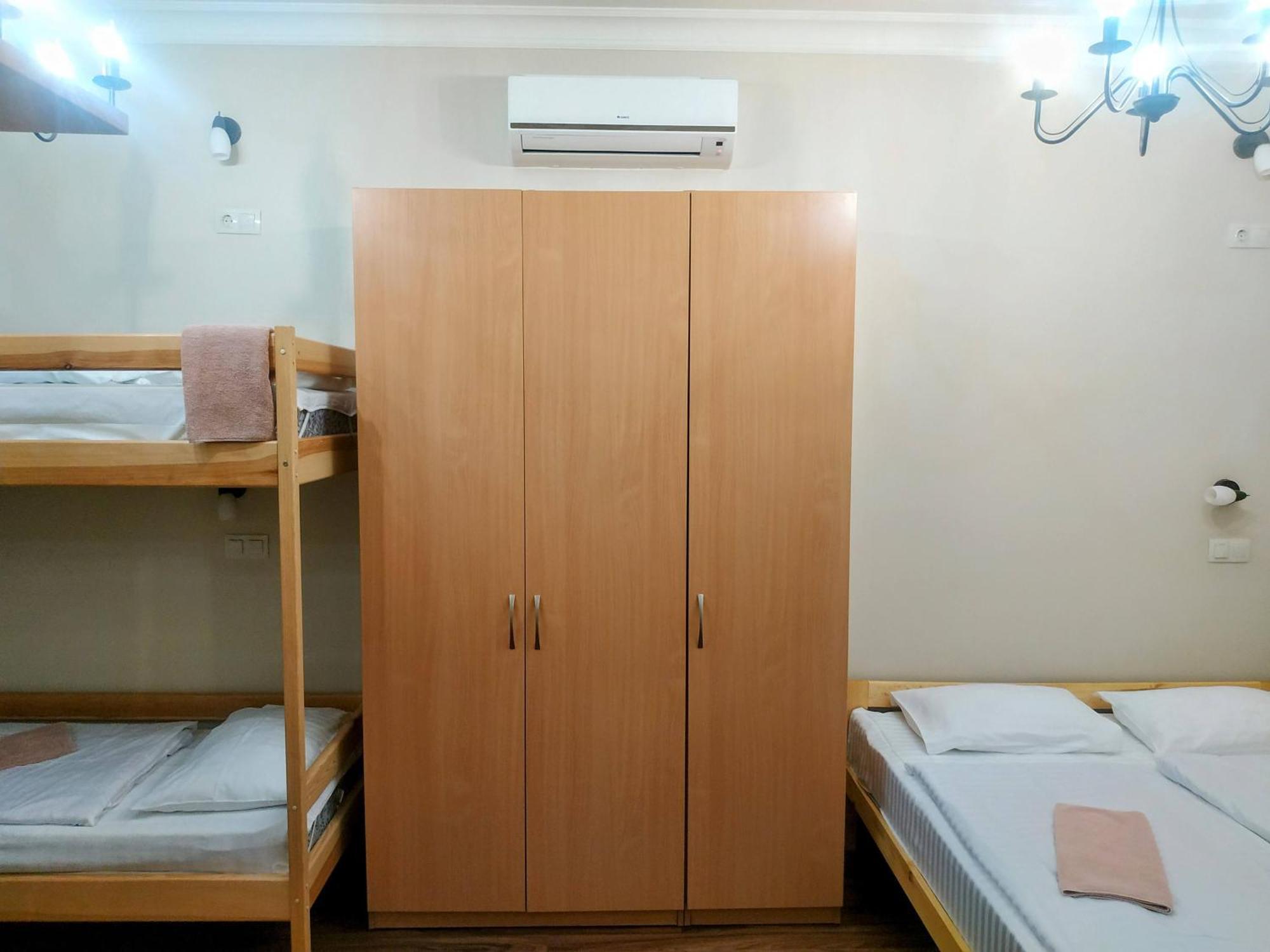 Belokorichi Hotel Kiev Eksteriør billede